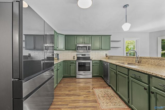102 Emerald Drive, Harvest, AL 35749