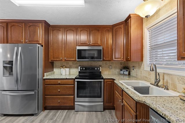 30 Richmond Park Drive, Cameron, NC 28326