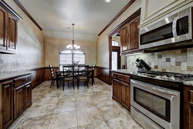 8516 NW 111th Street, Oklahoma City, OK 73162