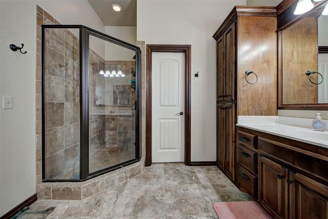 8516 NW 111th Street, Oklahoma City, OK 73162