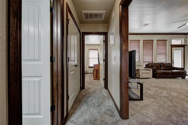 8516 NW 111th Street, Oklahoma City, OK 73162