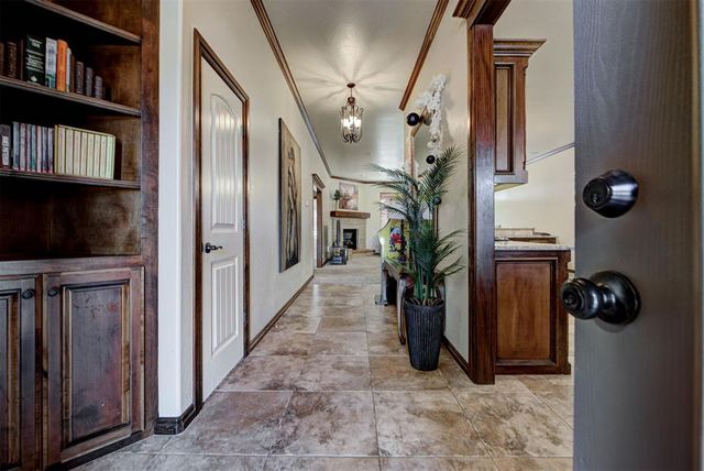 8516 NW 111th Street, Oklahoma City, OK 73162