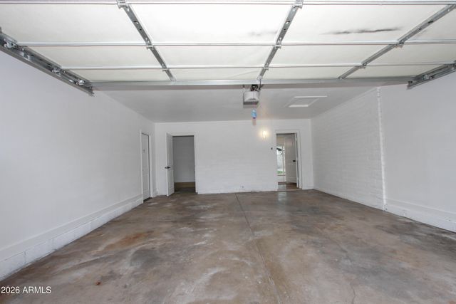 2142 W KERRY Lane, Phoenix, AZ 85027