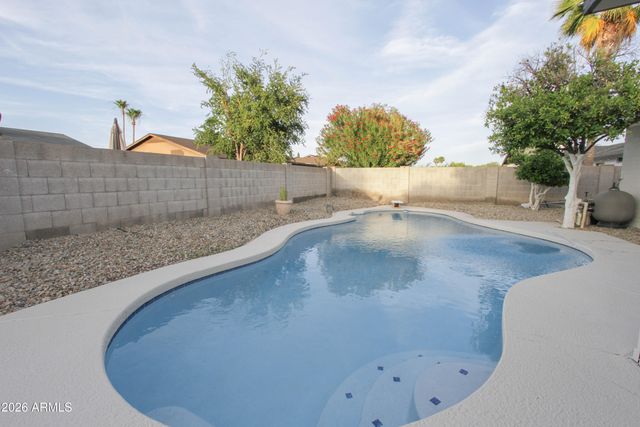 2142 W KERRY Lane, Phoenix, AZ 85027