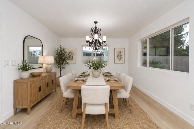 2142 W KERRY Lane, Phoenix, AZ 85027