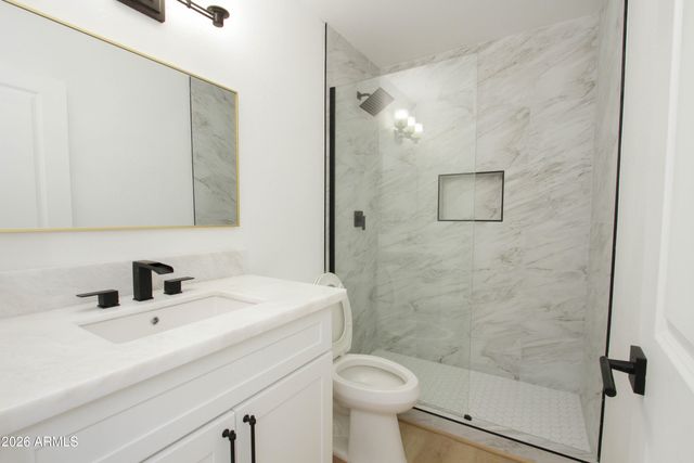 2142 W KERRY Lane, Phoenix, AZ 85027