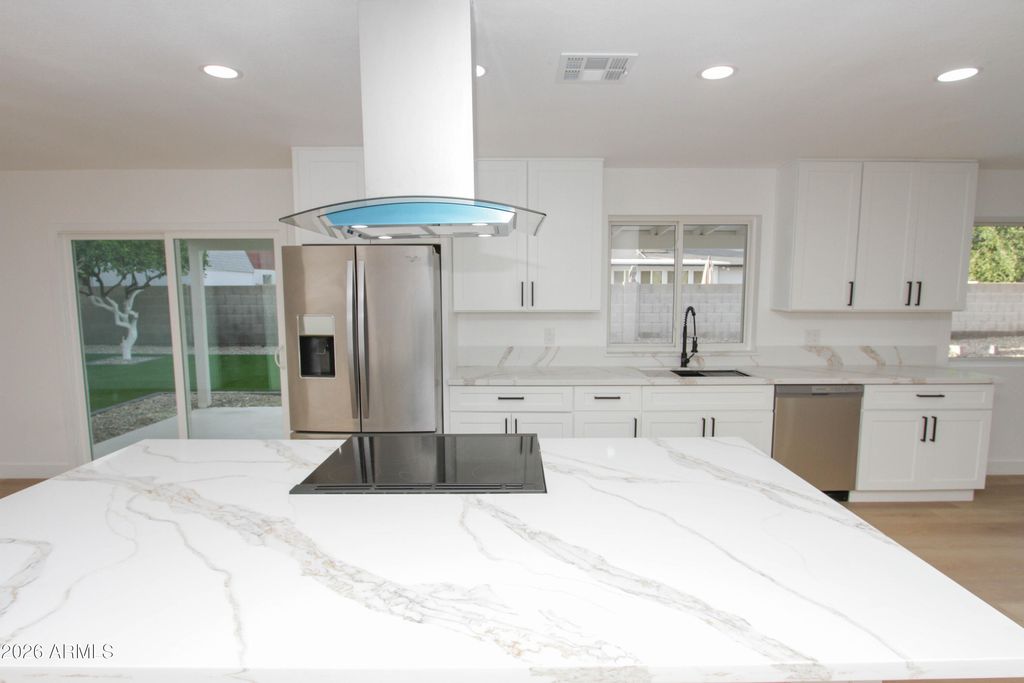 2142 W KERRY Lane, Phoenix, AZ 85027 — photo 3