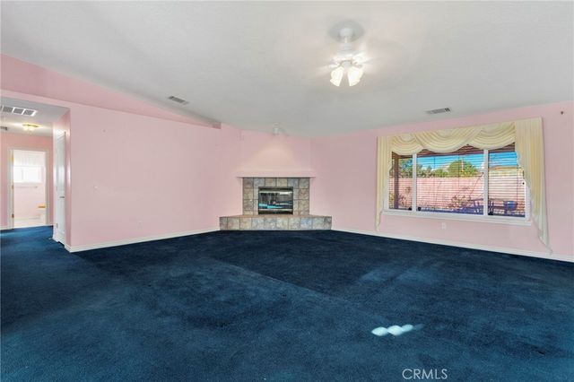 16460 Malahat Road, Apple Valley, CA 92307