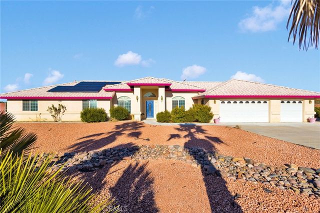 16460 Malahat Road, Apple Valley, CA 92307