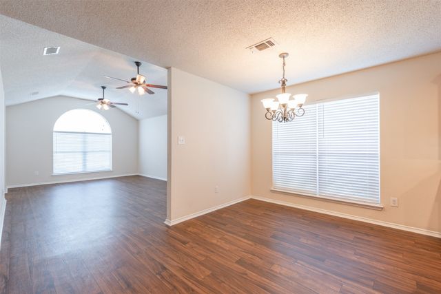 201 Whitestone Way, Weatherford, TX 76085