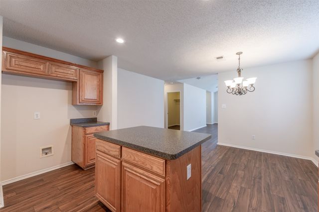 201 Whitestone Way, Weatherford, TX 76085
