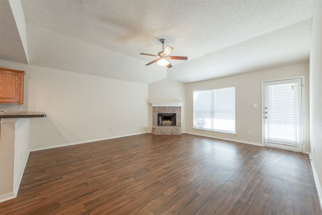 201 Whitestone Way, Weatherford, TX 76085