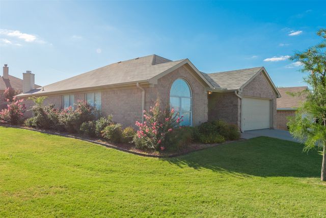201 Whitestone Way, Weatherford, TX 76085