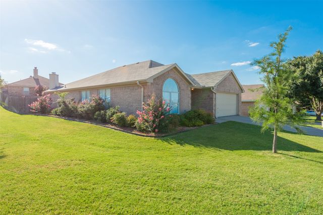 201 Whitestone Way, Weatherford, TX 76085