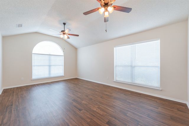 201 Whitestone Way, Weatherford, TX 76085