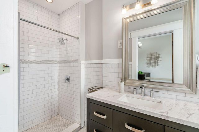 797 N Nelson Road, Columbus, OH 43219