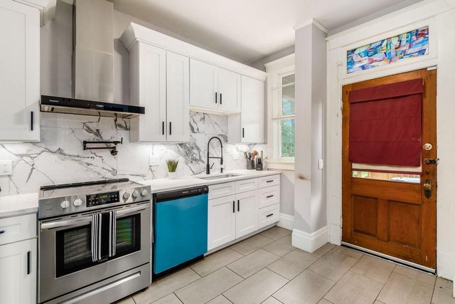 797 N Nelson Road, Columbus, OH 43219
