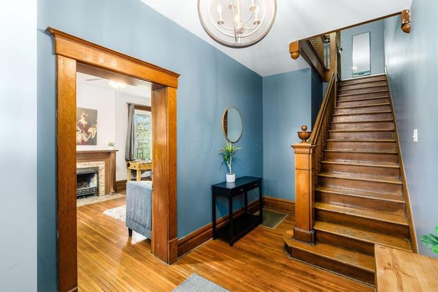 797 N Nelson Road, Columbus, OH 43219