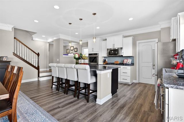 2648 Preston Woods Trail, Lake St Louis, MO 63367