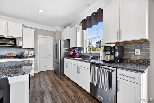 2648 Preston Woods Trail, Lake St Louis, MO 63367