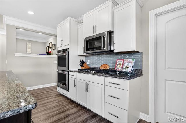 2648 Preston Woods Trail, Lake St Louis, MO 63367