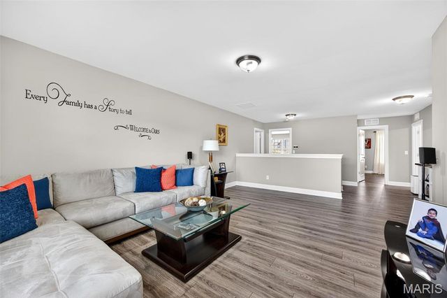 2648 Preston Woods Trail, Lake St Louis, MO 63367