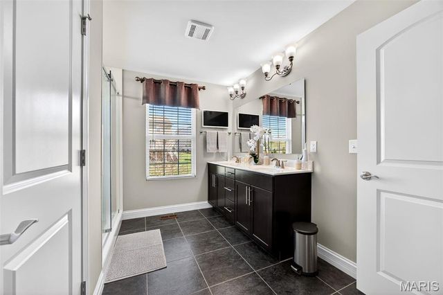 2648 Preston Woods Trail, Lake St Louis, MO 63367