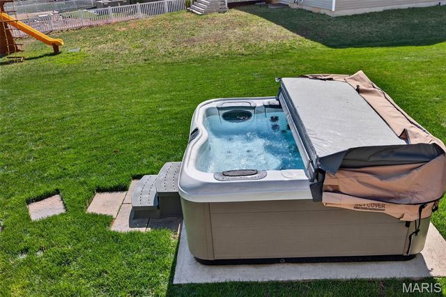 2648 Preston Woods Trail, Lake St Louis, MO 63367