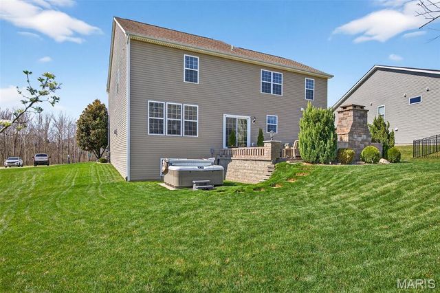 2648 Preston Woods Trail, Lake St Louis, MO 63367