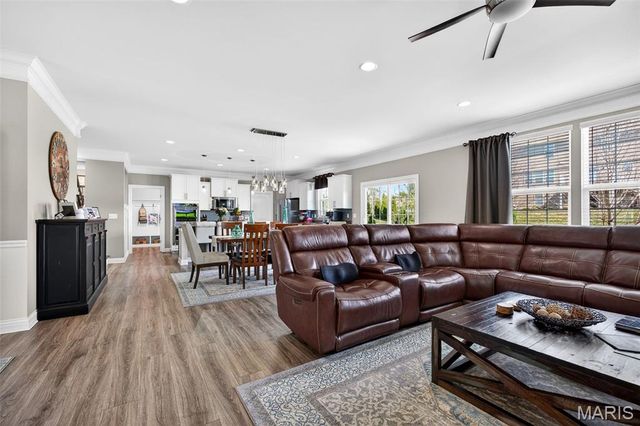 2648 Preston Woods Trail, Lake St Louis, MO 63367