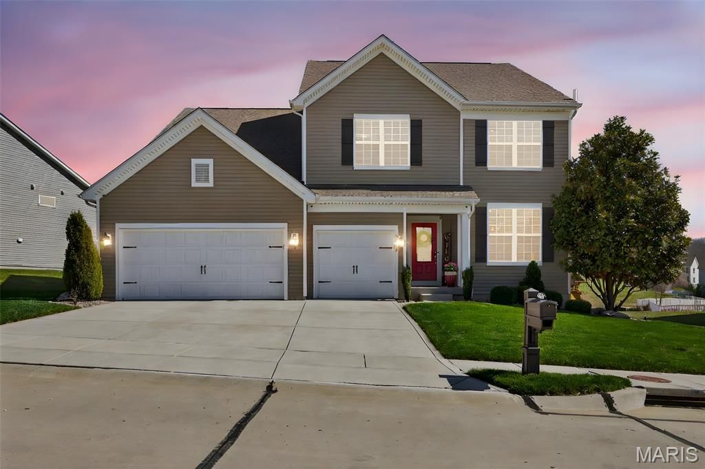 2648 Preston Woods Trail, Lake St Louis, MO 63367