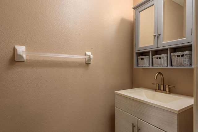 37236 EMBASSY PARK LANE 1, Dade City, FL 33525