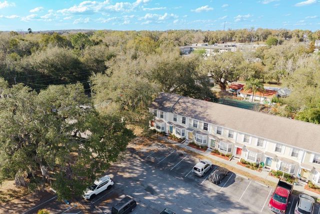 37236 EMBASSY PARK LANE 1, Dade City, FL 33525