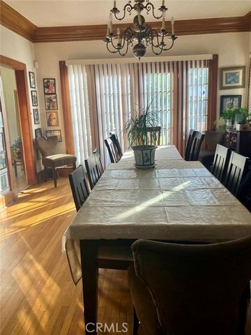 1070 S Wilton Place, Los Angeles, CA 90019