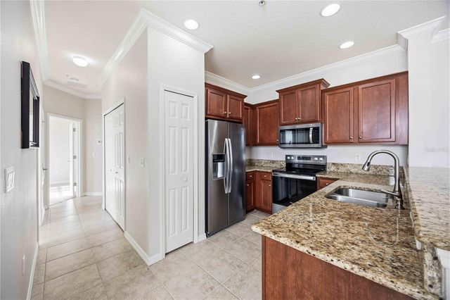 7927 LIMESTONE LANE 13-203, Sarasota, FL 34233