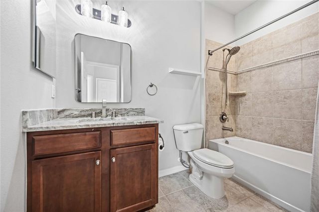 7927 LIMESTONE LANE 13-203, Sarasota, FL 34233
