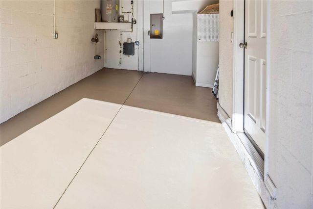 7927 LIMESTONE LANE 13-203, Sarasota, FL 34233