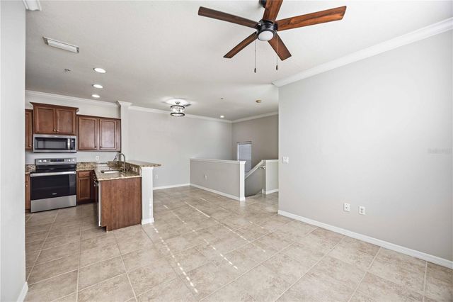 7927 LIMESTONE LANE 13-203, Sarasota, FL 34233