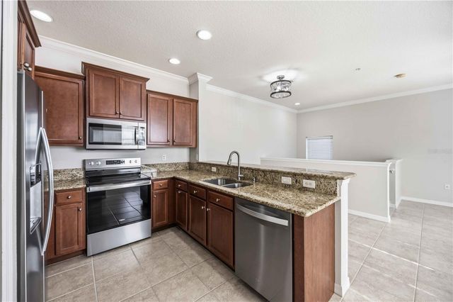 7927 LIMESTONE LANE 13-203, Sarasota, FL 34233