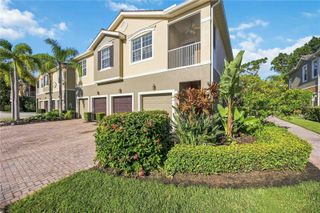 7927 LIMESTONE LANE 13-203, Sarasota, FL 34233