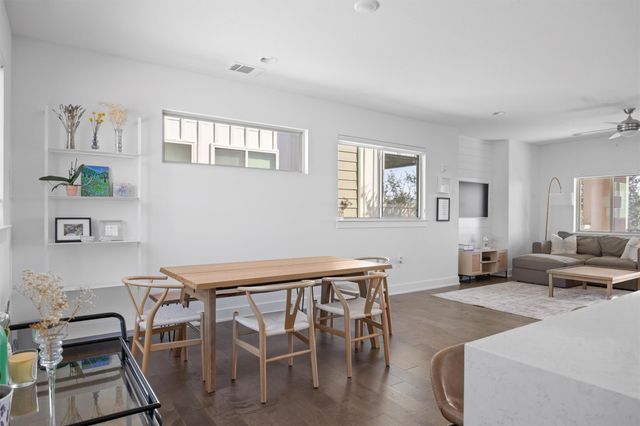 5315 La Crosse Ave 18, Austin, TX 78739