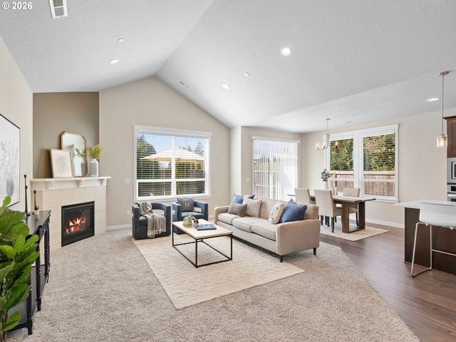 3709 Ne PIONEER St, Camas, WA 98607