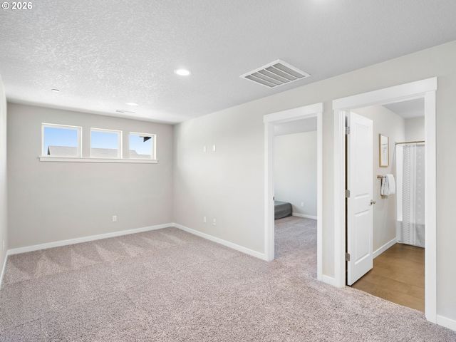 3709 Ne PIONEER St, Camas, WA 98607