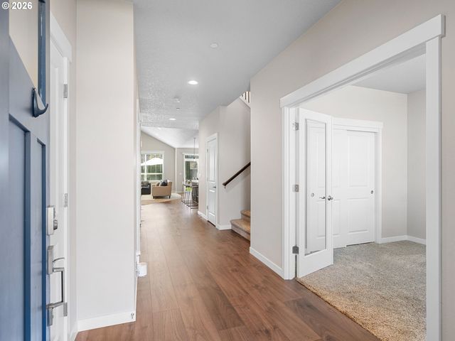 3709 Ne PIONEER St, Camas, WA 98607