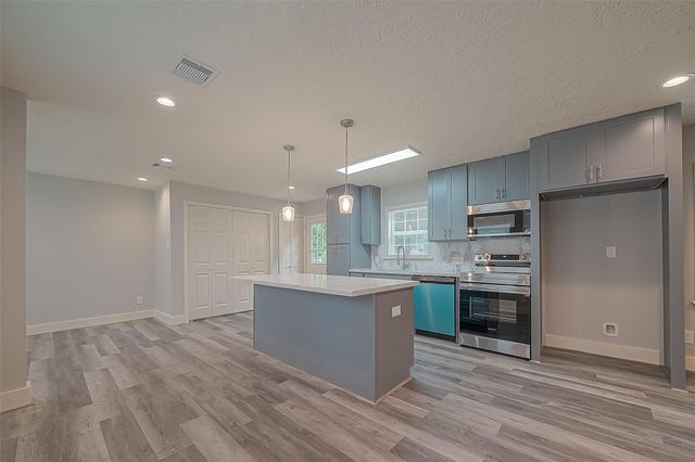 4417 Knoxville Street, Houston, TX 77051