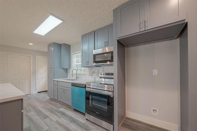 4417 Knoxville Street, Houston, TX 77051