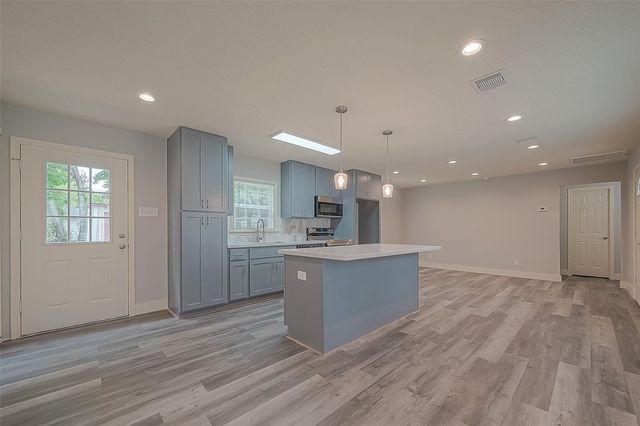 4417 Knoxville Street, Houston, TX 77051