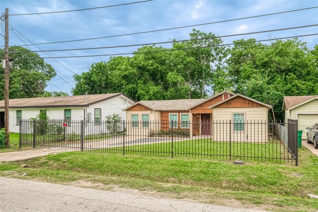 4417 Knoxville Street, Houston, TX 77051
