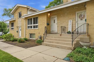 1533 N Arlington Heights Road C, Arlington Heights, IL 60004