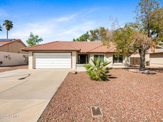 10516 W Griswold Road, Peoria, AZ 85345